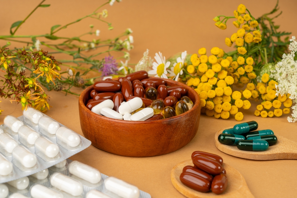 OrthoVitaal multivitaminen, zoals Multi Vrouw en Multi Compleet, gepresenteerd voor vitaliteit en gezondheid. Verkrijgbaar op Varuvo.nl.