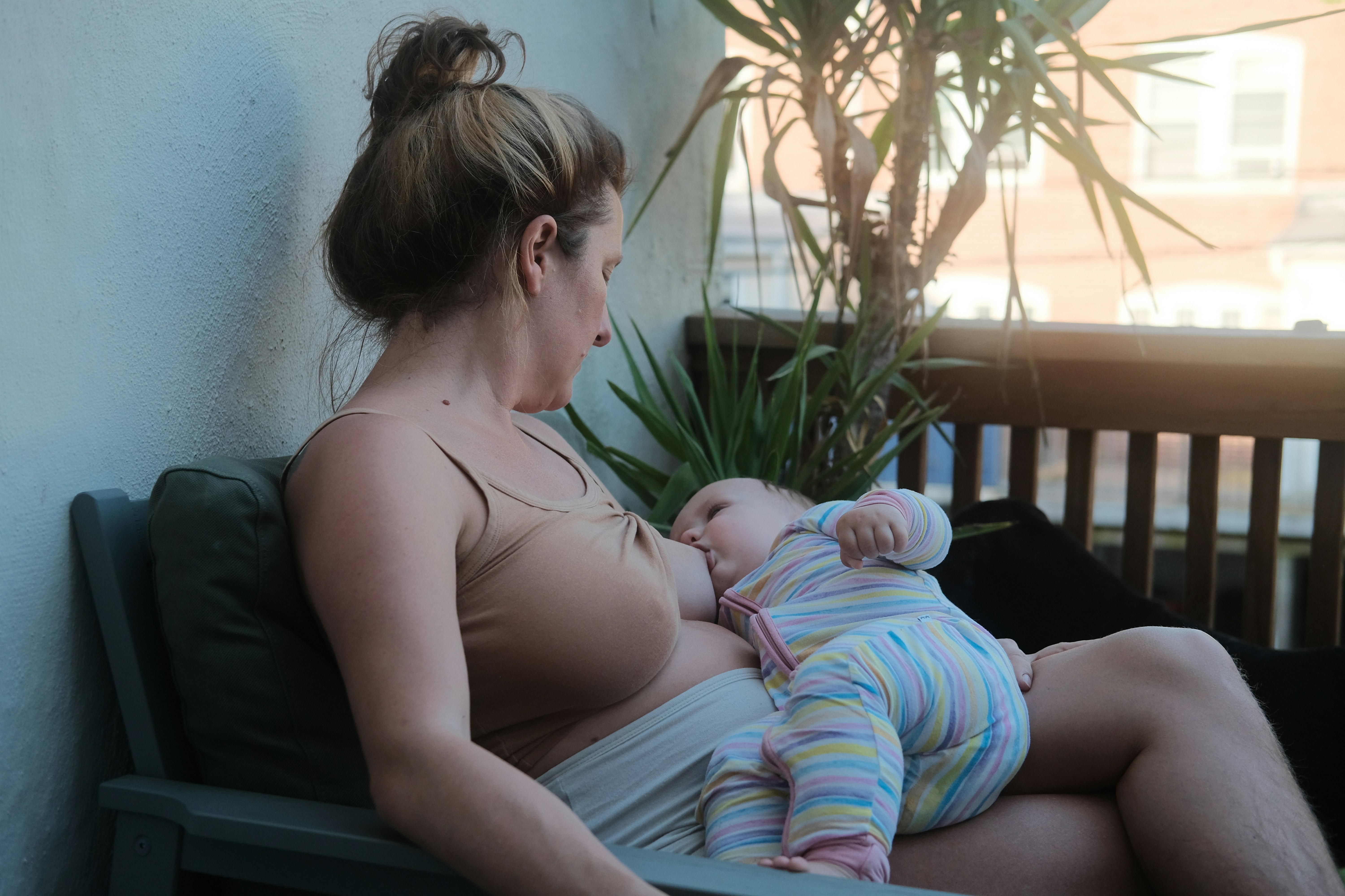 Borstvoeding: de natuurlijke start voor moeder en kind